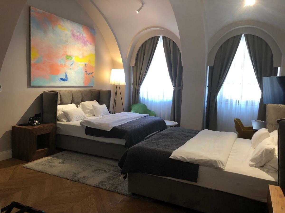 Boutique Hotel Tvrda Osijek Exterior foto
